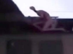 ВИДЕО: мексиканец заснял пришельца на крыше дома